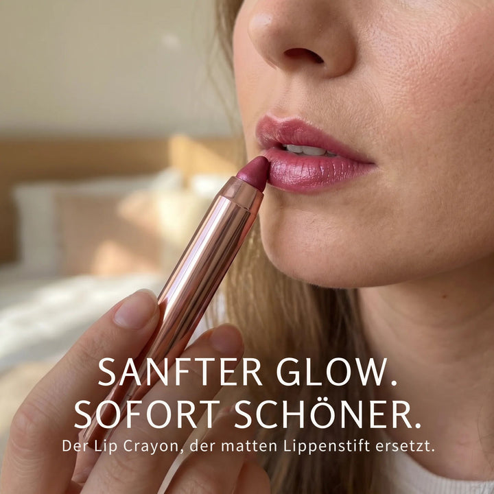 VELVET GLOW LIP CRAYON