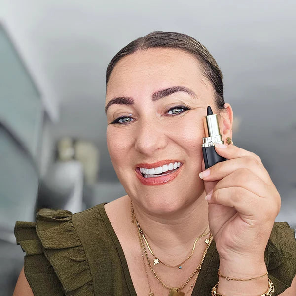 Schönen Dienstag euch allen! ❤️ Welche Eyeliner-Farbe tragt ihr am liebsten? 😊